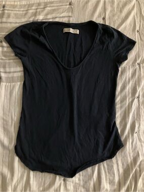 Abercrombie & Fitch Navy Scoop Neck Short Sleeve Tee XS
